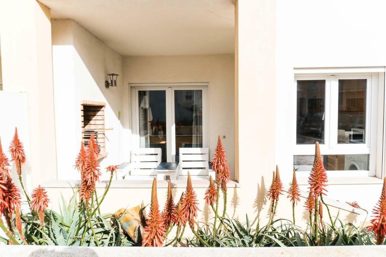 Apartments Baleal: Sunshine By The Pool Феррел Екстер'єр фото